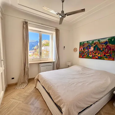 Rooftop Belvedere Apartment *