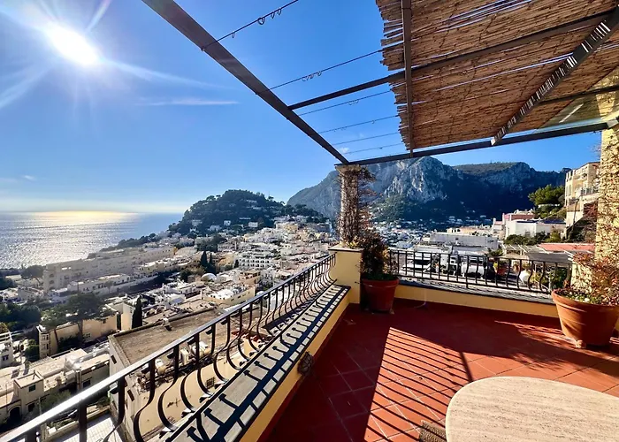 Rooftop Belvedere Apartment Capri
